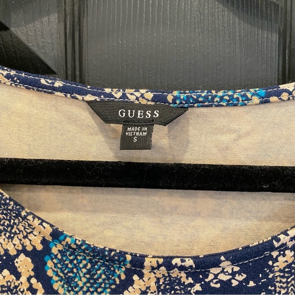 Guess off the shoulder dress snake print - Picture 5 of 6